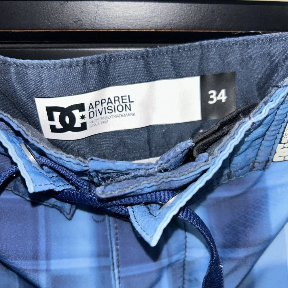 DC Apparel Swim Trunks Board Shorts 34 Blue‎